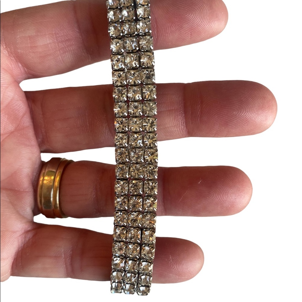 Triple Layered Diamond Rhinestone Stretch Bracelet - Picture 3 of 4